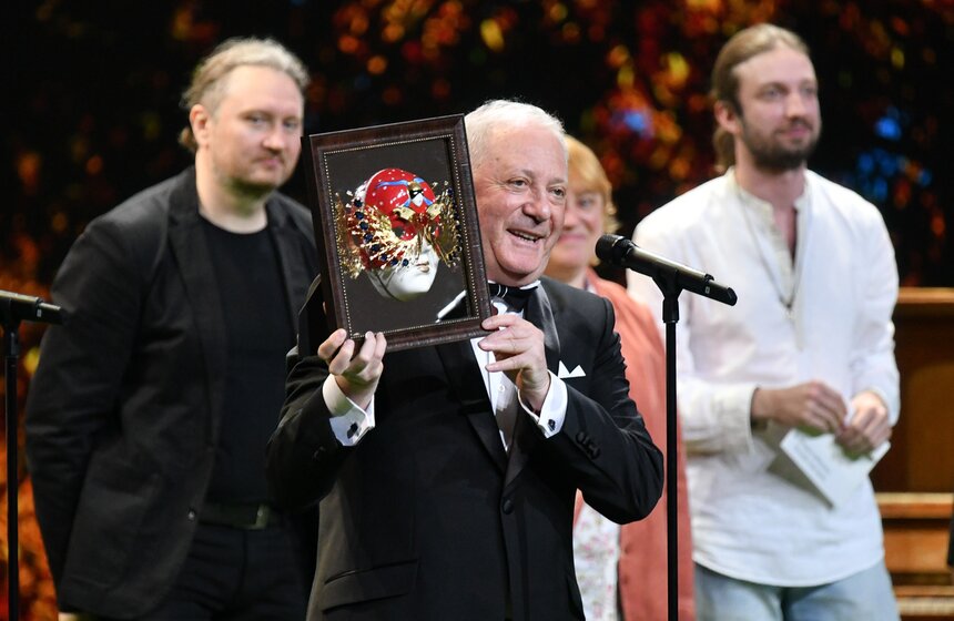 Руководитель Новосибирского музыкального театра Леонид Кипнис, получивший премию в номинации "Лучший спектакль в оперетте/мюзикле" за работу "Фома" (Музыкальный театр, Новосибирск)