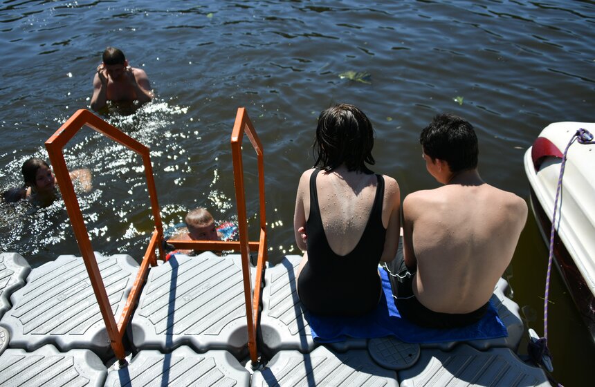 В столице открылся купальный сезон 20 фото