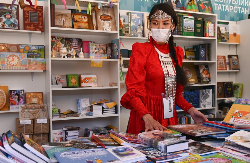 В Москве открылся книжный фестиваль "Красная площадь" 18 фото