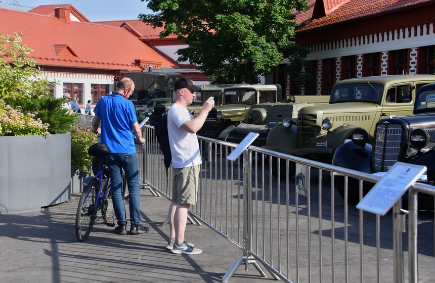 Выставка "Дороги войны. Дороги Победы" открылась на ВДНХ 8 фото