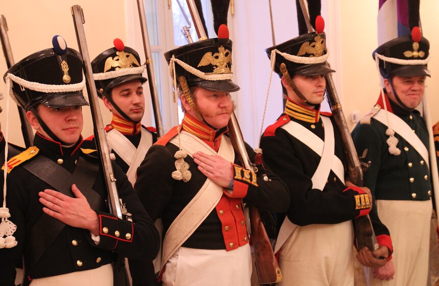 В "Царицыно" открылась выставка "Под сенью двуглавых орлов" 18 фото