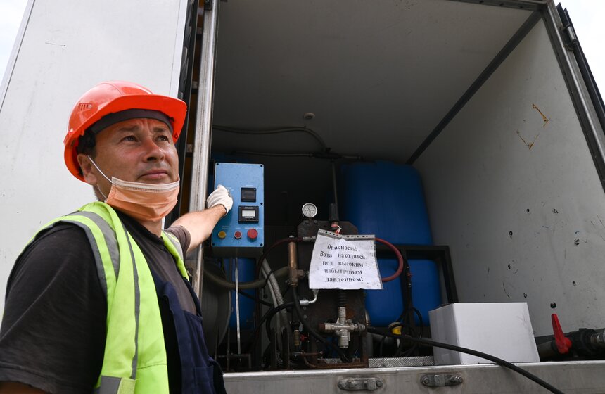 В Москве промыли фонтан "Золотой колос" на ВДНХ 11 фото