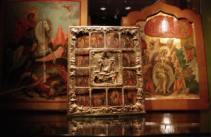 Международный салон изящных искусств проходит в Москве 4 фото