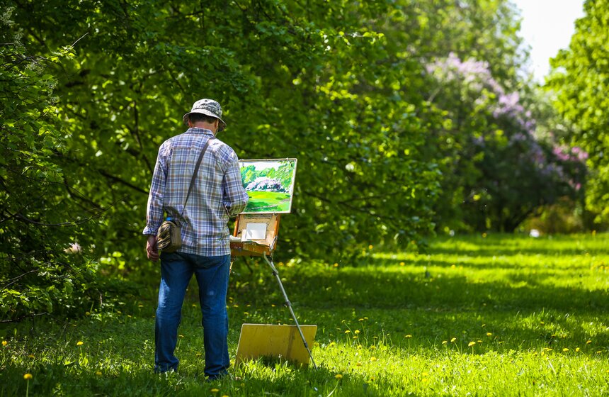 В "Коломенском" зацвели яблоневые сады 28 фото