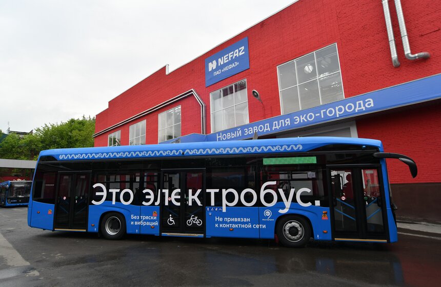 Москвичам показали, как собирают новые электробусы 22 фото