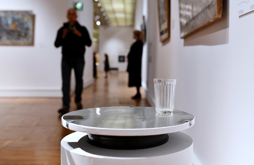 В Новой Третьяковке открылась выставка "Вячеслав Колейчук. Живая линия" 13 фото