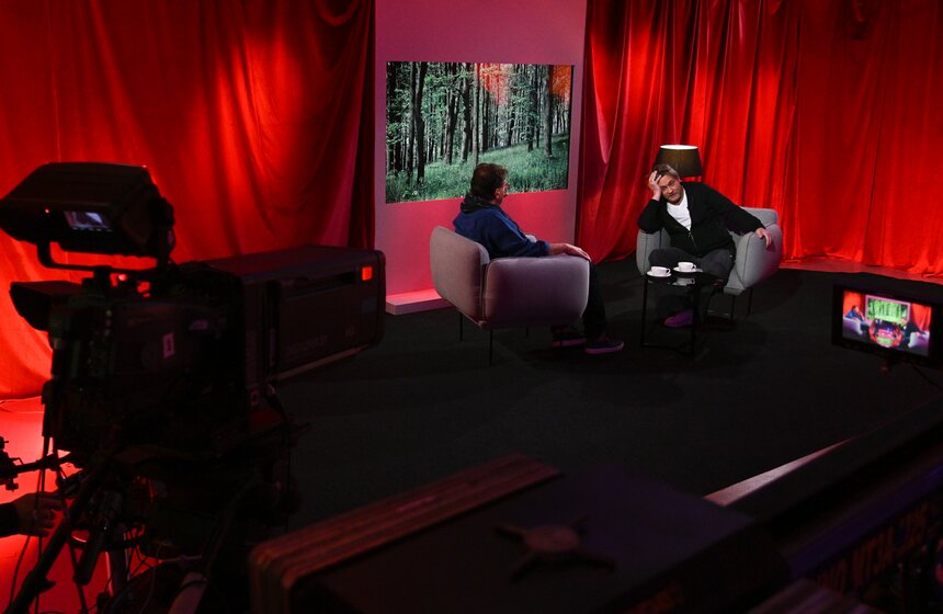 Александр Домогаров дал интервью в рамках программы "Золотая рыбка" 5 фото