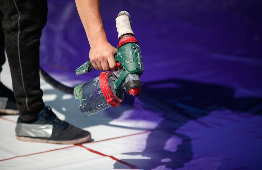 Представлен официальный постер ЧМ-2021 по пляжному футболу в России 1 фото