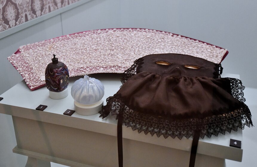 В Царицыне открылась выставка "Под маской Венеции" 28 фото