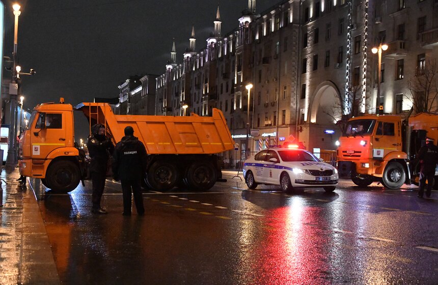 В Москве прошла тренировка водителей военной техники к параду Победы 7 фото