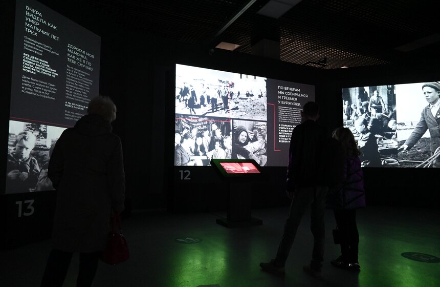 На ВДНХ открылась мультимедийная выставка "Вспомним" 26 фото