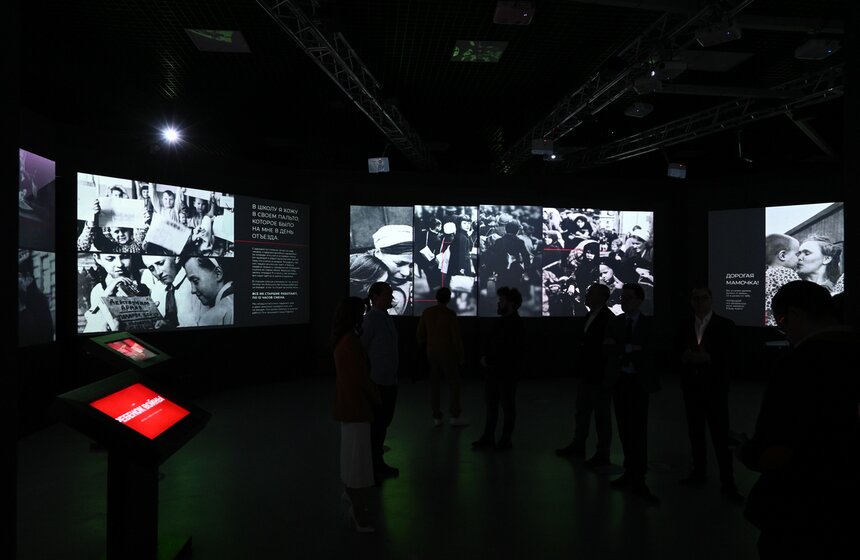 На ВДНХ открылась мультимедийная выставка "Вспомним" 8 фото