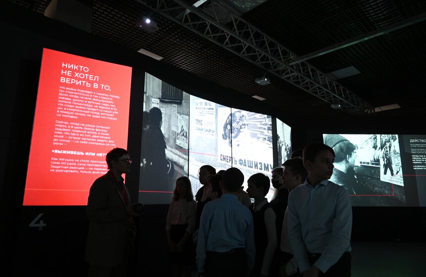На ВДНХ открылась мультимедийная выставка "Вспомним" 7 фото