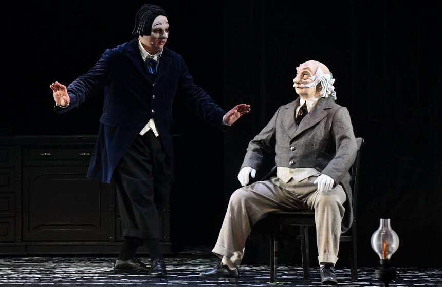 В Театре им. Вахтангова прошла премьера "Мертвых душ" 5 фото