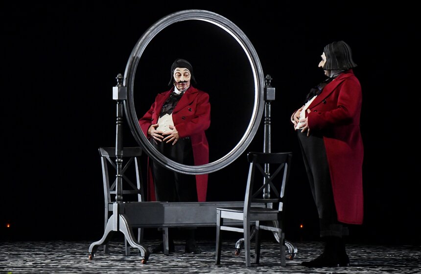 В Театре им. Вахтангова прошла премьера "Мертвых душ" 14 фото