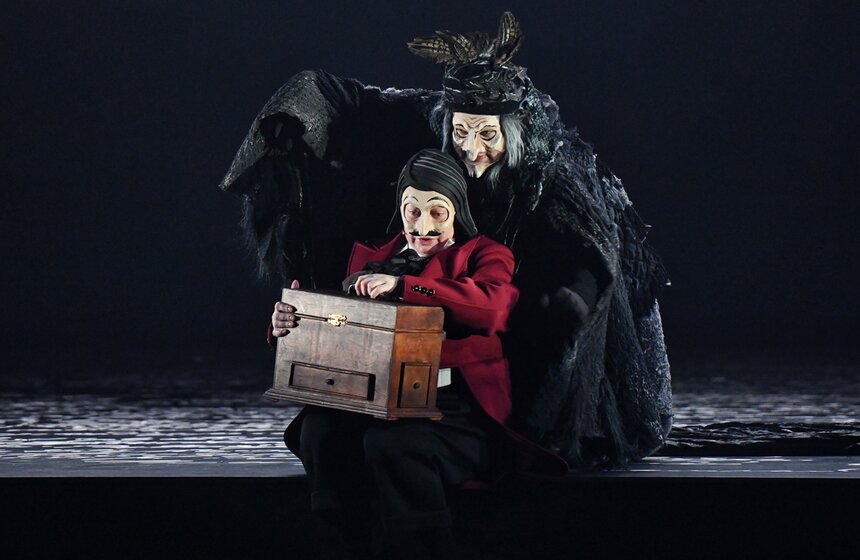 В Театре им. Вахтангова прошла премьера "Мертвых душ" 20 фото