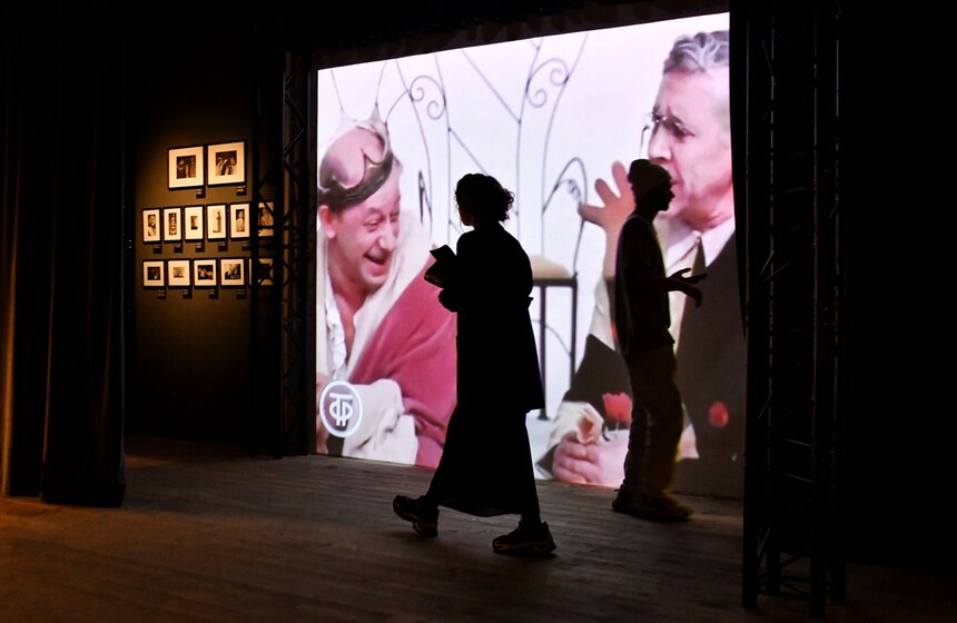 Выставка, посвященная 65-летию театра "Современник", открылась в ММОМА 11 фото