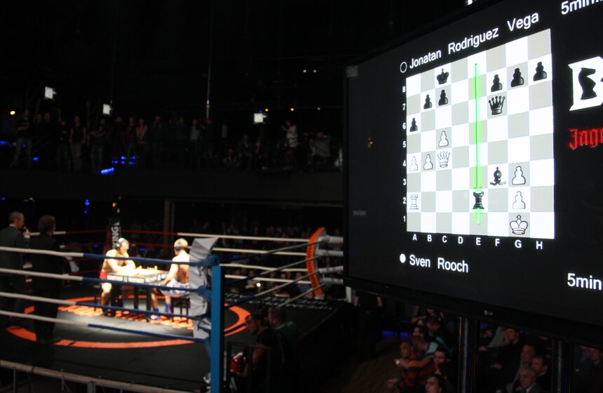 В КЗ "Известия Hall" прошел Чемпионат мира по шахбоксу 9 фото