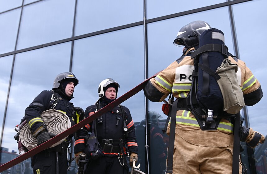 В Москве прошли демонстрационные учения МЧС России 11 фото