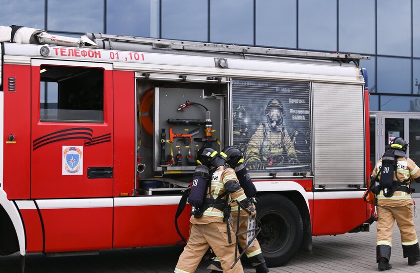 В Москве прошли демонстрационные учения МЧС России 9 фото