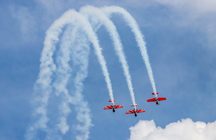 "Русские витязи" и "Стрижи" отпраздновали юбилей 20 фото