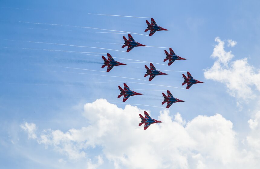 "Русские витязи" и "Стрижи" отпраздновали юбилей 7 фото