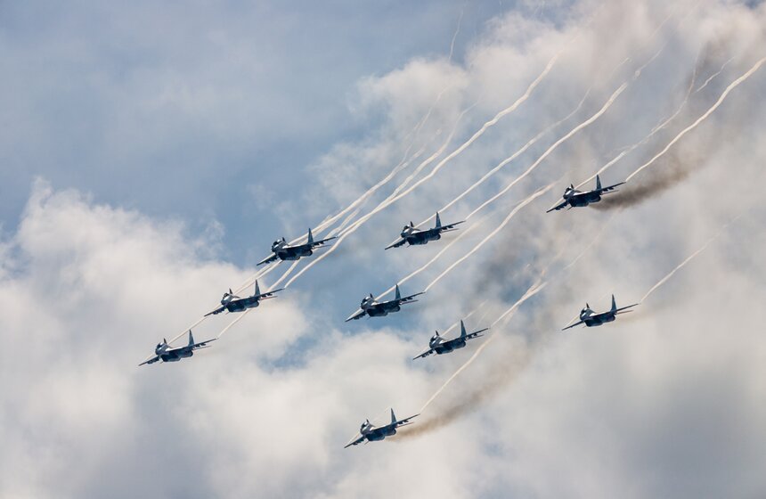 "Русские витязи" и "Стрижи" отпраздновали юбилей 5 фото