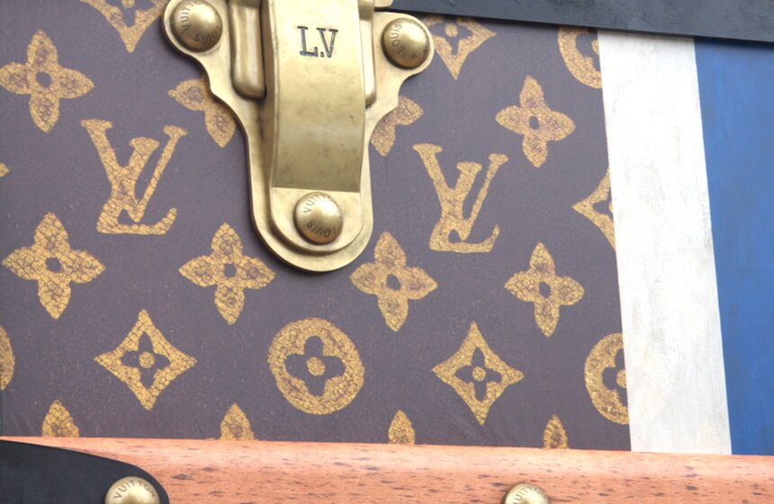 На Красной площади приступили к разбору павильона Louis Vuitton 4 фото