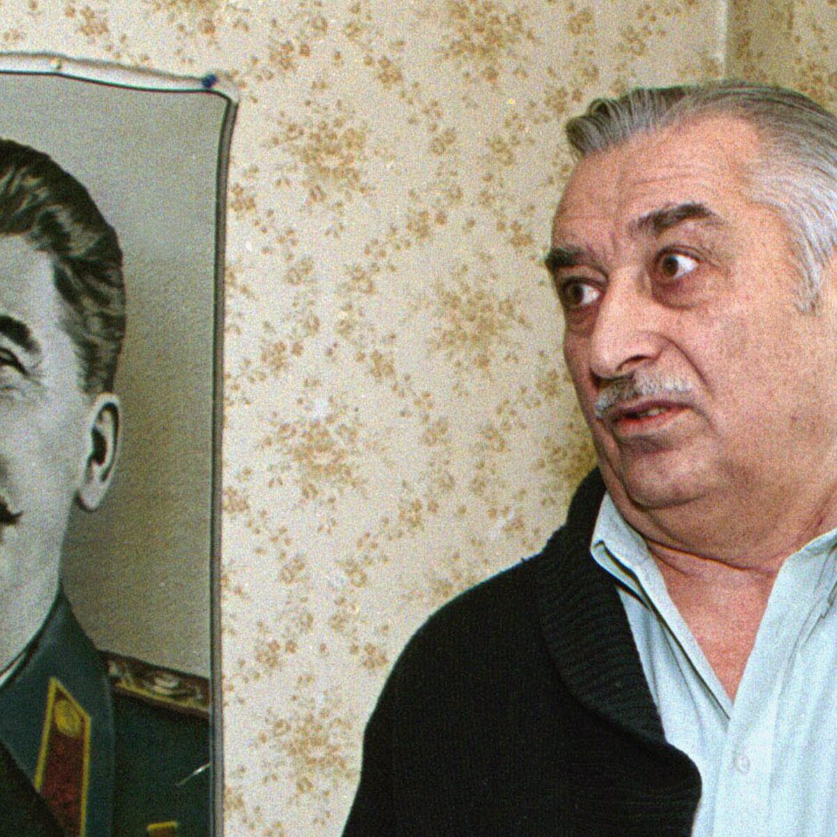 Внуки и правнуки сталина и их судьба. Сталин кто сейчас. Иосиф виссарионович джугашвили правнук сталина. Сталин иосиф виссарионович портрет. Сталин кто сейчас.