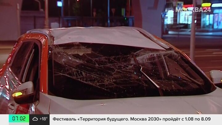 Каршеринговый автомобиль перевернулся на Щелковском шоссе в ночь на 25 ...