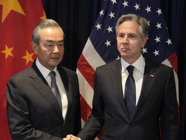 Глава МИД Китая Ван И провел встречу с госсекретарем США Блинкеном