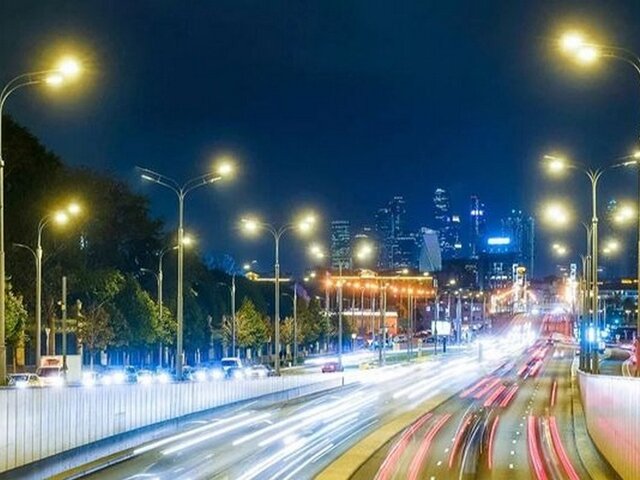Свыше 50% светодиодных светильников работают в столице