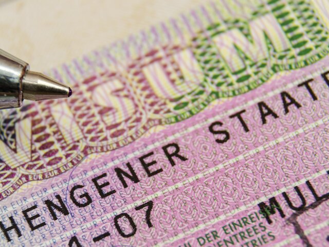 Россиянам рассказали, как оформить шенгенскую визу через Болгарию