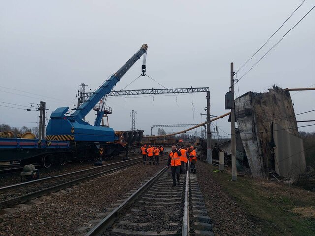 Подачу газа после обрушения моста в Вязьме восстановят за трое суток