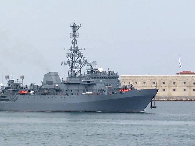Развожаев: корабль в Севастополе отбил атаку противокорабельной ракетой