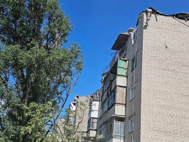 Шесть человек спасли после удара ВСУ по жилому дому в Запорожской области