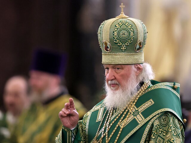 Патриарх Кирилл передал чудотворную Казанскую икону храму Христа Спасителя