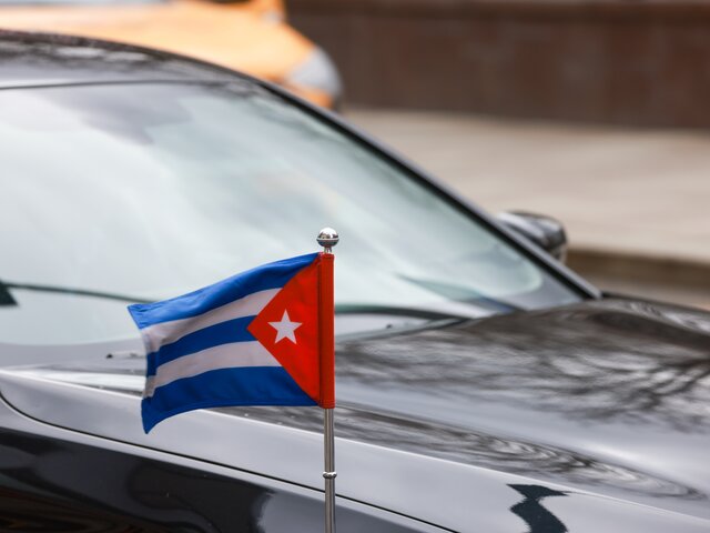 ТАСС: президент Кубы планирует посетить РФ и принять участие в параде 9 мая
