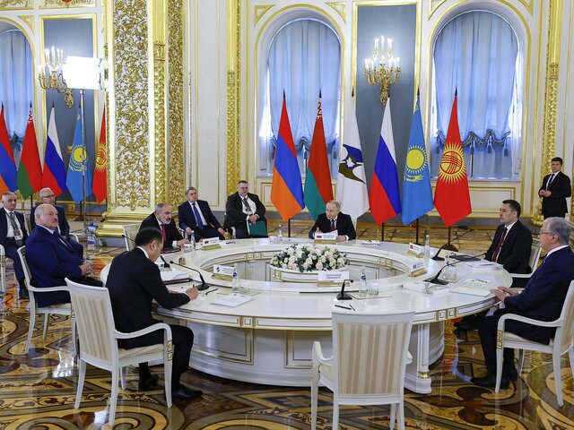 Путин заявил об эффективности ЕАЭС перед новыми вызовами и санкциями