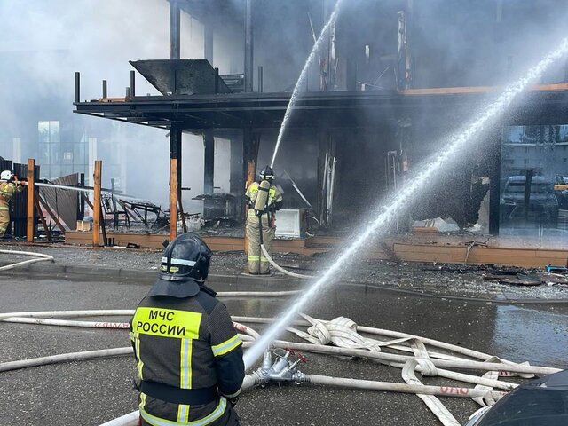 Пожарные потушили возгорание у аэропорта Минеральных Вод