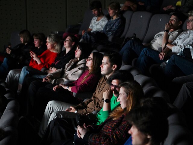 РБК: российские кинотеатры возобновили прокат пиратских фильмов