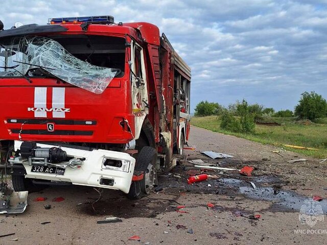 Четверо сотрудников МЧС пострадали из-за атаки БПЛА в ДНР