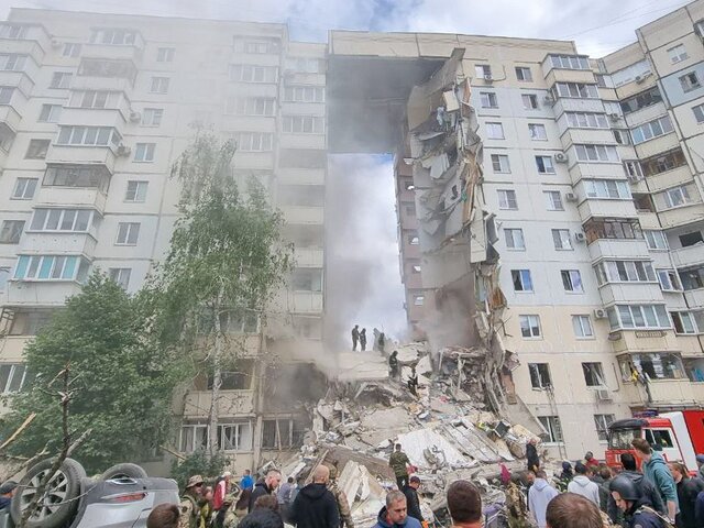 МО РФ: жилой дом в Белгороде повредили фрагменты ракеты 