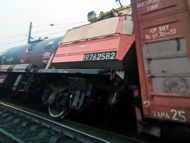 Движение поездов на станции Котлубань под Волгоградом восстановлено по одному пути