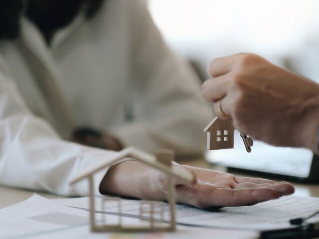 Эксперт Каменев: средняя цена аренды квартир в РФ выросла на 20% за год