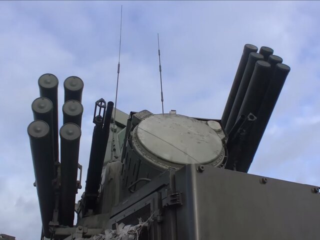 Система ПВО работает в небе над Курском – губернатор