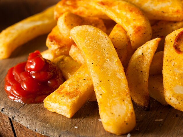 Японский McDonald's представил духи с запахом картофеля фри