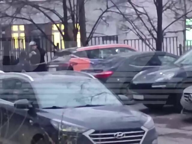 Найденный в припаркованной машине в Москве предмет оказался муляжом гранаты – ТАСС