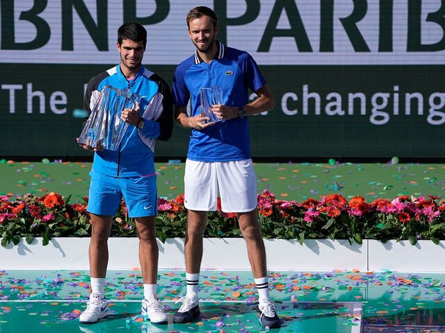Даниил Медведев проиграл Алькарасу в финале ATP в Индиан-Уэллсе