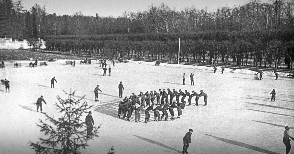 Spotlight 2 my letters. Spotlight 2 student's book. Портфолио английский язык 2 класс spotlight про летнюю одежду стр 110. Ларри и лулу английский. Спотлайт чаклс.